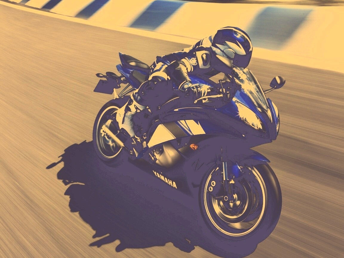 Мотоциклист на трассе обои