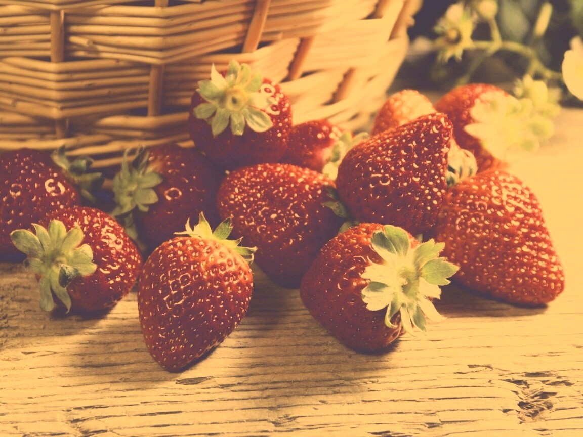 Клубничка обои