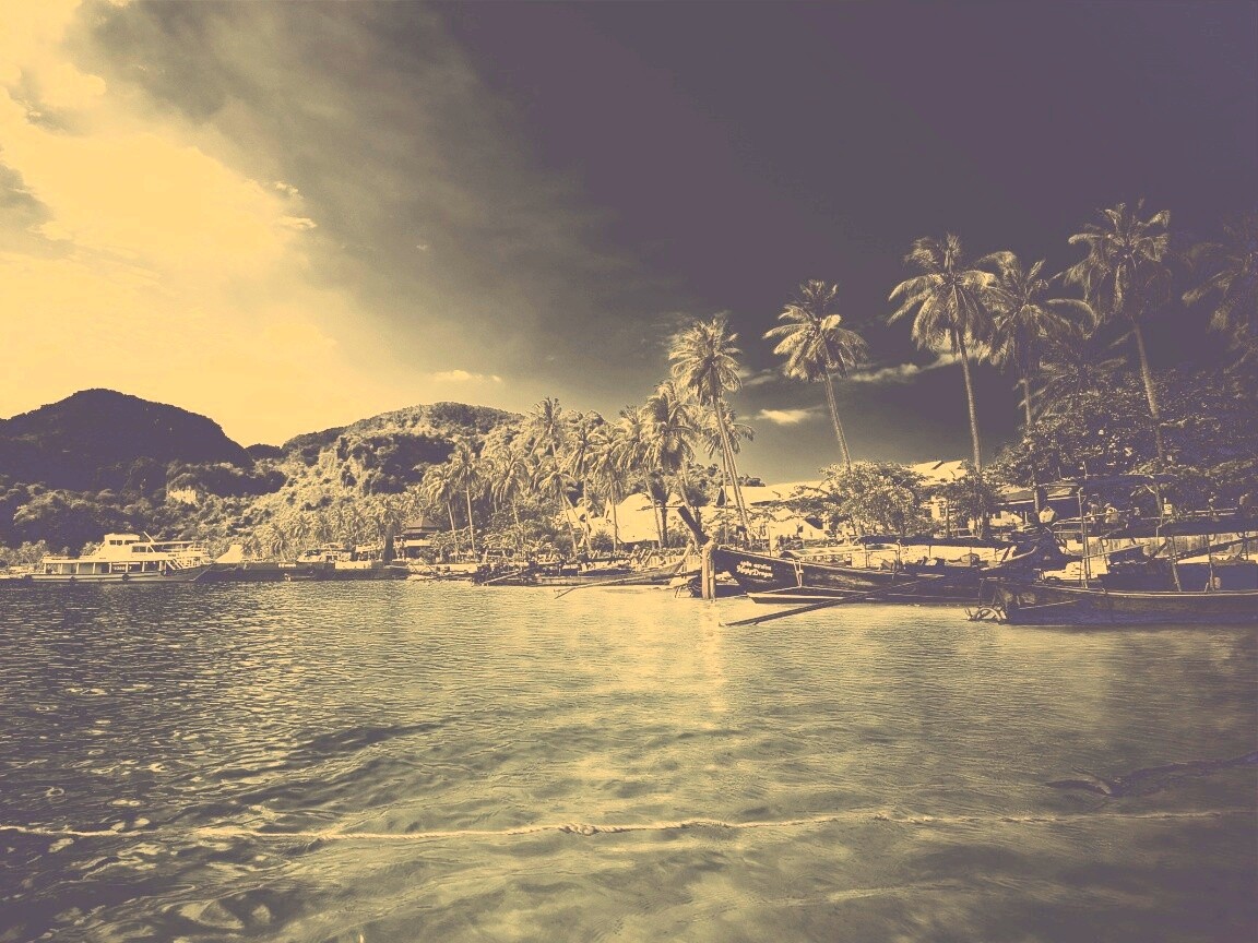 Призрачный пляж обои