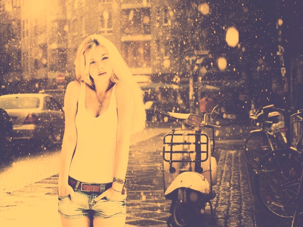 Девушка и плохая погода обои