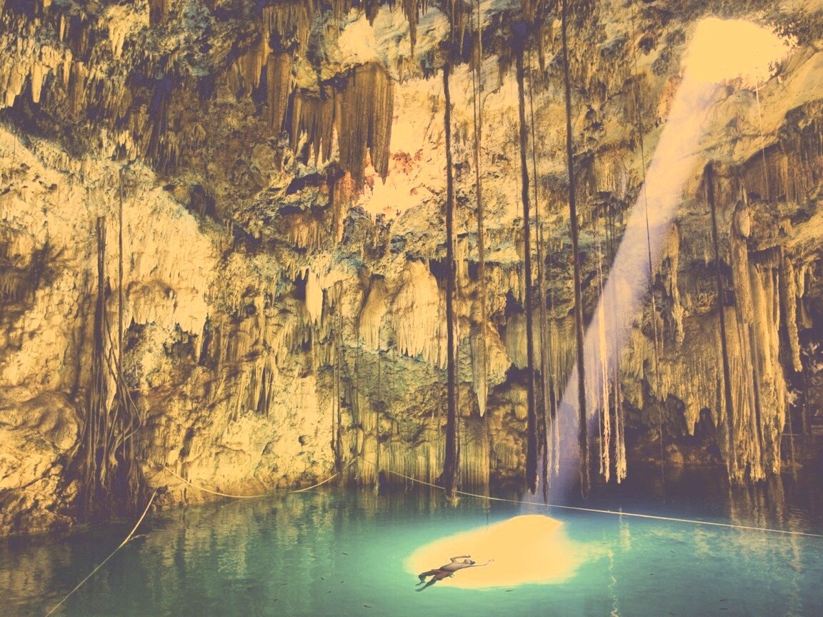 Пещера сталактитов обои