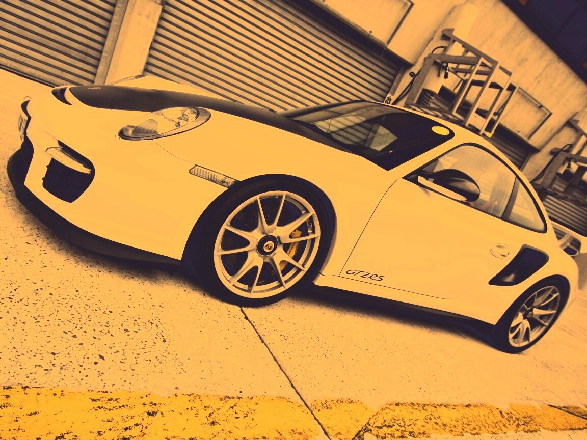Белый порше обои