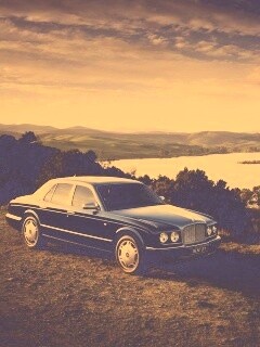 Бентли на природе обои