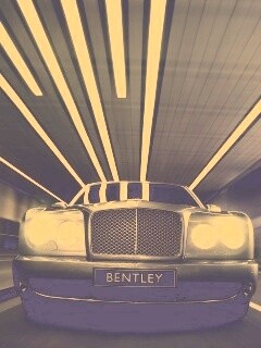 Бентли в тоннеле обои