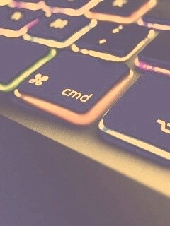 Разноцветная клава макбука обои