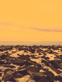 Заснеженная каменистая равнина обои