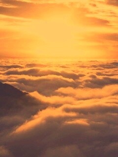 Горы выше облаков обои