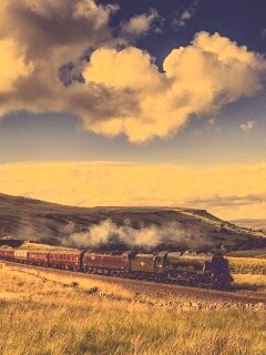 Поезд в долине обои