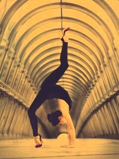 Гимнастка обои