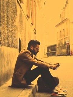 Хипстер с телефоном обои