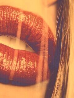 Сочные губы обои