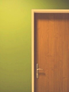 Дверь в стене обои