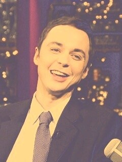 Джим Парсонс на вечернем шоу обои