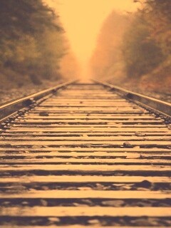 Железная дорога после дождя обои