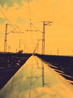 Отражение в рельсе обои