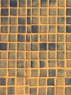 Мелкая голубая плитка обои