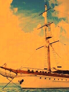 Белый парусник обои