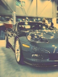 Машина на выставке обои