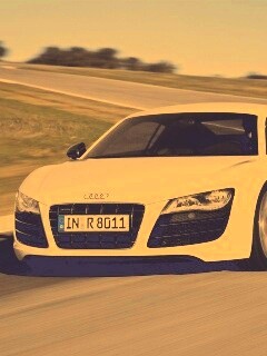 Белый Audi на повороте обои