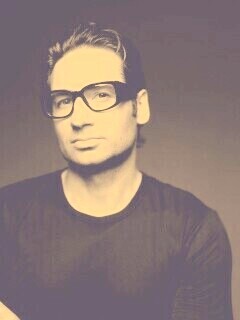 Дэвид Духовны обои