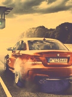 Оранжевый BMW серии M обои