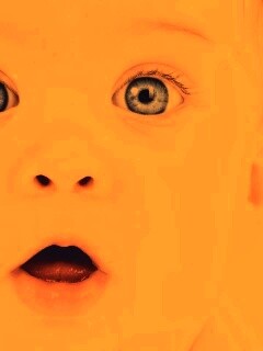 Удивлённый малыш обои