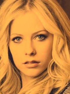 Блондинка Аврил Лавин обои