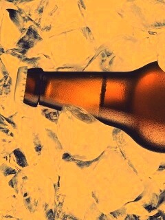Бутылка пива во льду обои