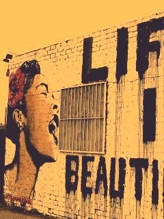 Жизнь прекрасна обои