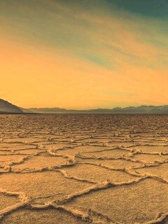 Высохшее пустынное озеро обои
