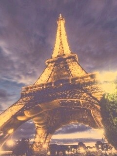 Вид снизу на Эйфелеву башню обои