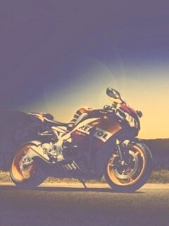 Мотоциклист и мотоцикл обои