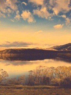 Живописное озеро обои