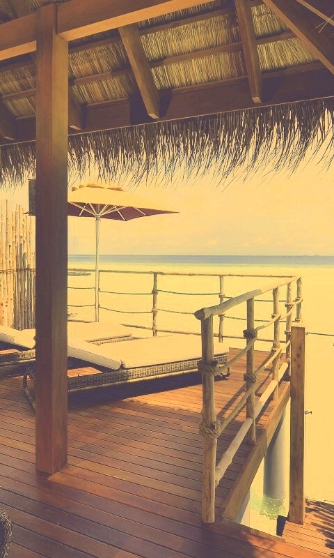 Домик на пляже обои