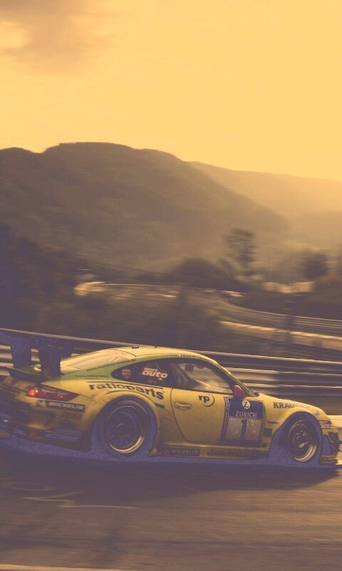 Гоночный Порше на треке обои