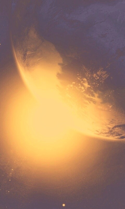 Солнце выглядывает из-за планеты обои