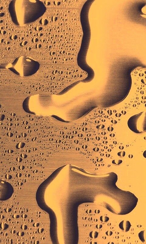 Вода на металлической поверхности обои