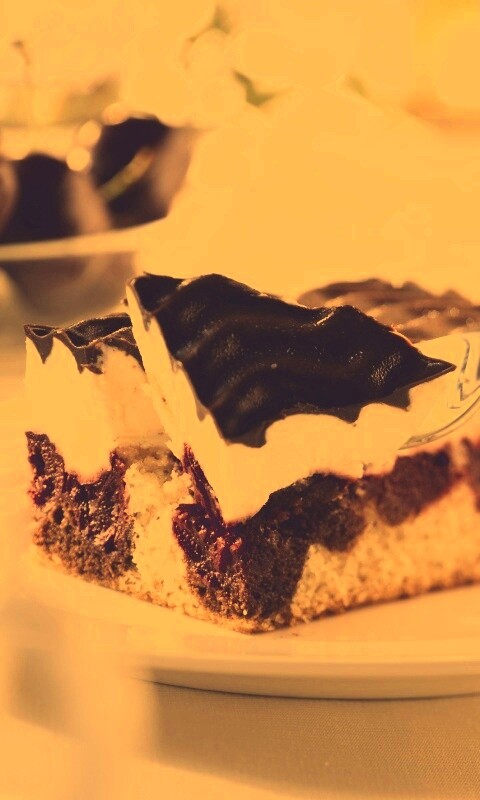 Вишневое пирожное обои