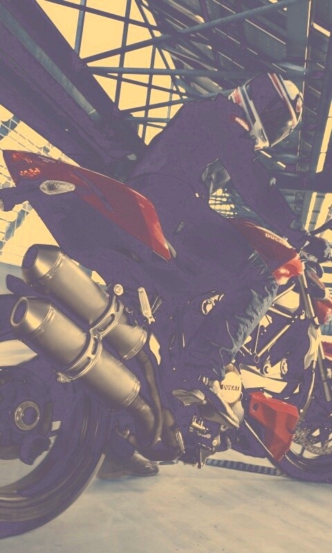 Пробуксовка на мотоцикле обои