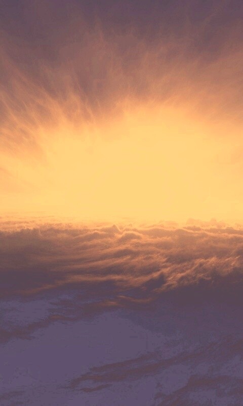 Закат над облаками обои