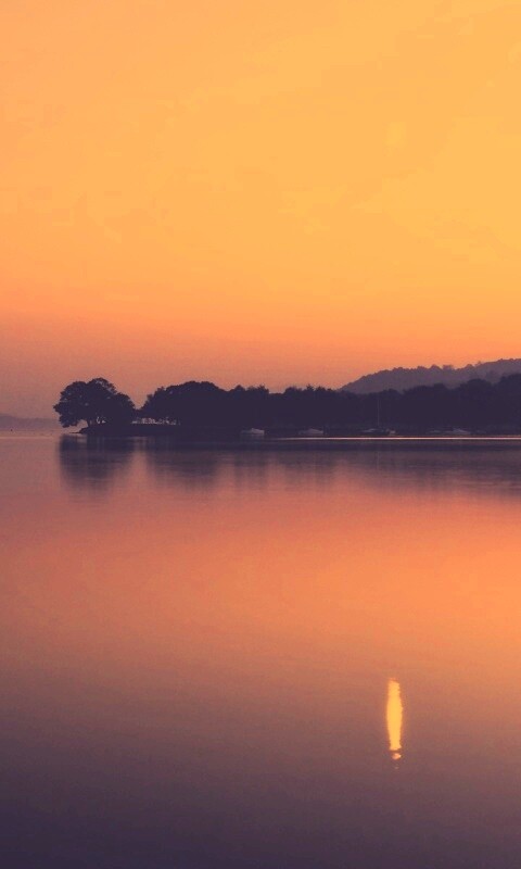 Сумерки над озером обои