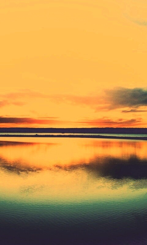 Закат над озером обои