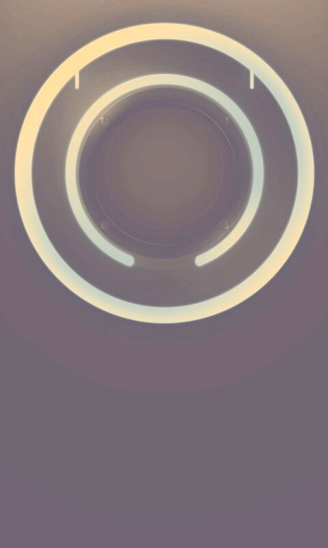 Диск из Tron на черном фоне обои