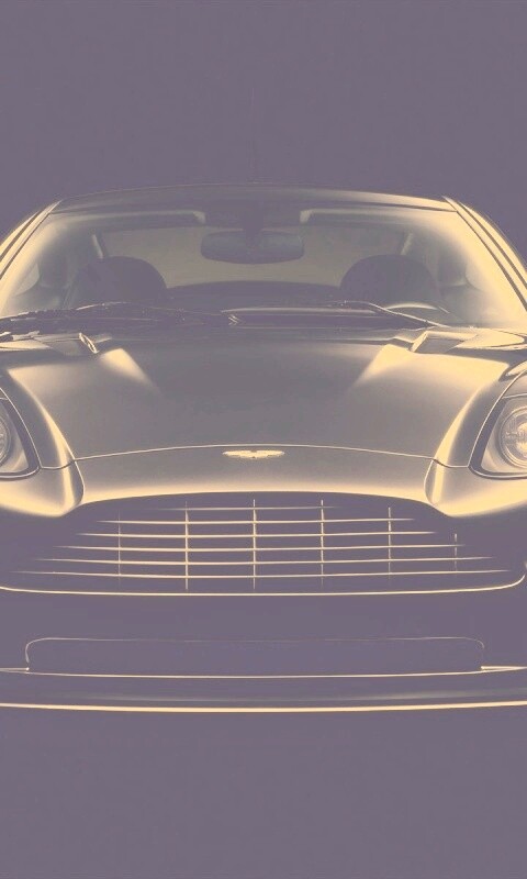 Aston Martin Vanqish обои