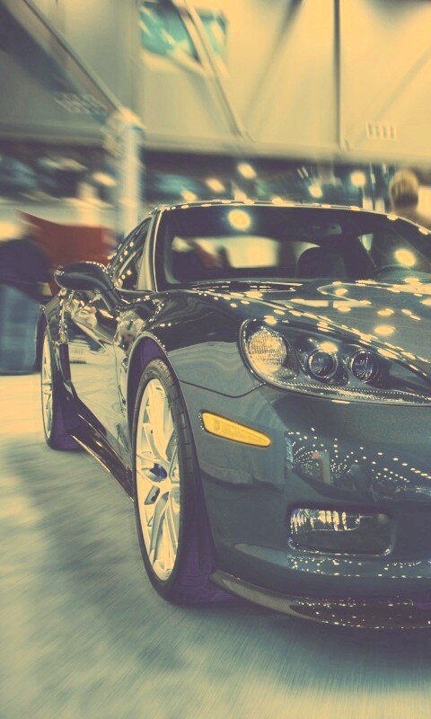 Машина на выставке обои