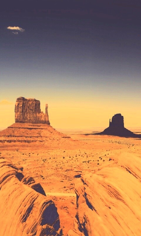 Долина монументальных гор обои