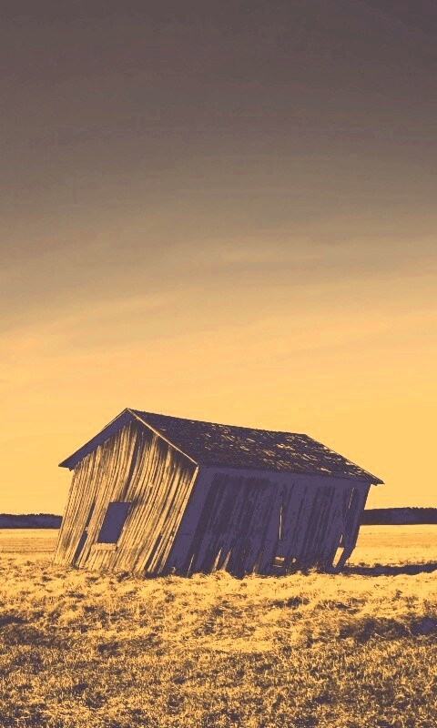 Покосившийся сарай обои