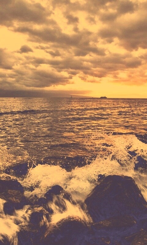 Неспокойно синее море.. обои