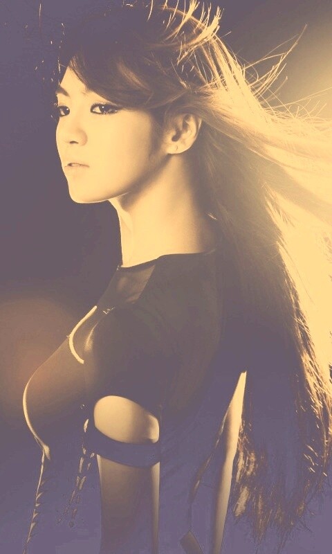 Стройная азиатка обои