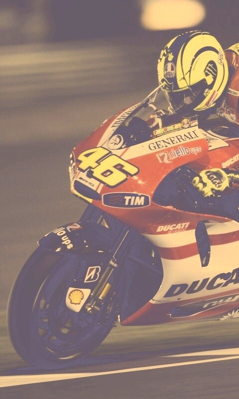 Мотоциклист на треке обои